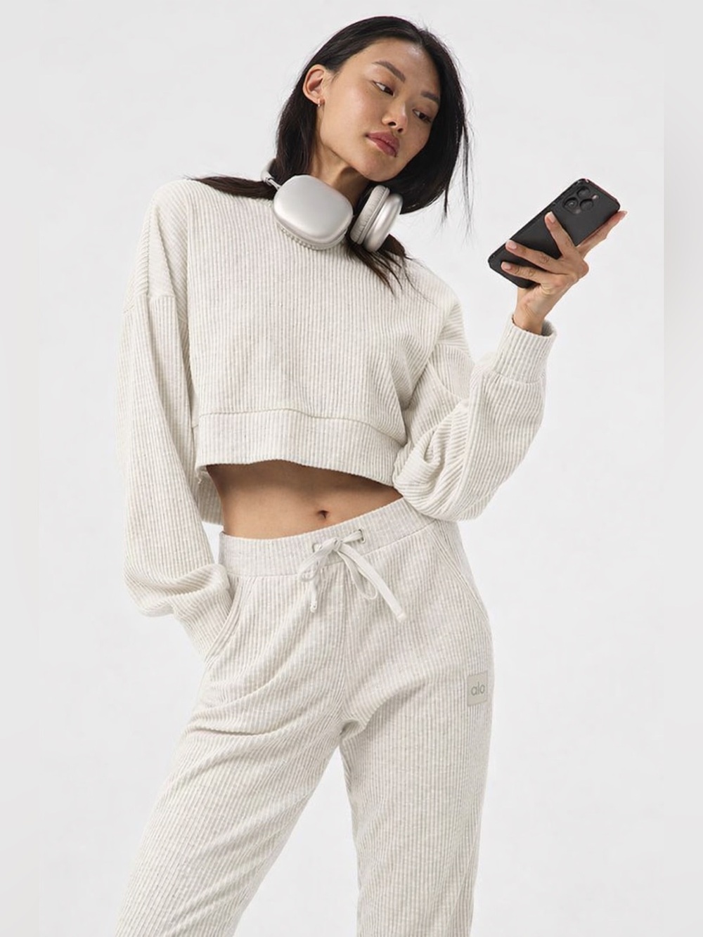 Alo Yoga Muse Ribbed Knit Sweatshirt / Sweatpant Set - Size XS - Light Beige